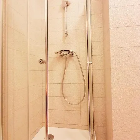 Homecomfort Gulia * 华沙